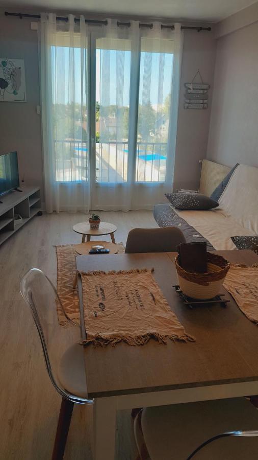 Châteauroux : bel appartement avec balcon Exterior foto